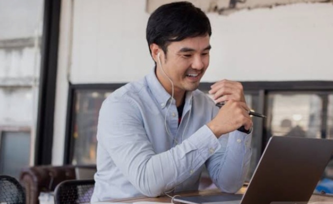 Student learning online